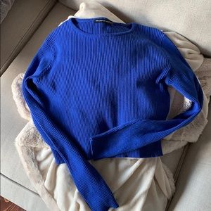 Brandy Melville sweater